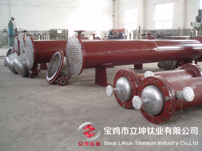 1536114255337500.jpg 鈦管換熱器